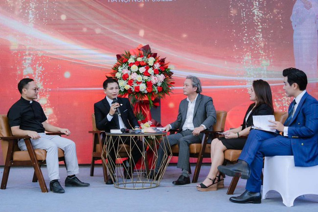Tự truyện &quot;Bước chân nhiệm màu&quot;: Hành trình đầy nghị lực đến thành công của Trần Văn Tiên - Ảnh 3.