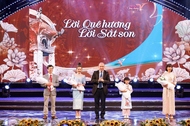 Gala tiếng Việt thân thương &quot;Lời quê hương - Lời sắt son&quot; - Ảnh 5.