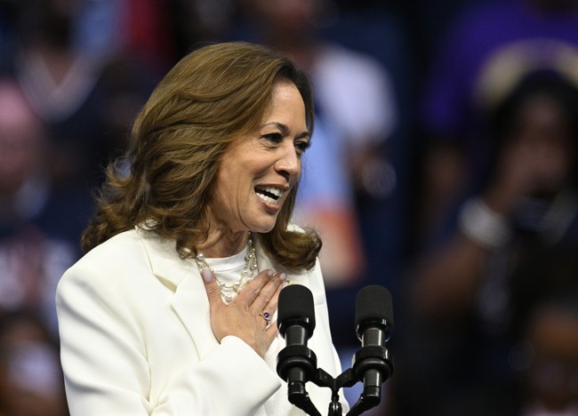 Bầu cử Mỹ 2024: Bà Kamala Harris đang có lợi thế trước ông Donald Trump - Ảnh 1.