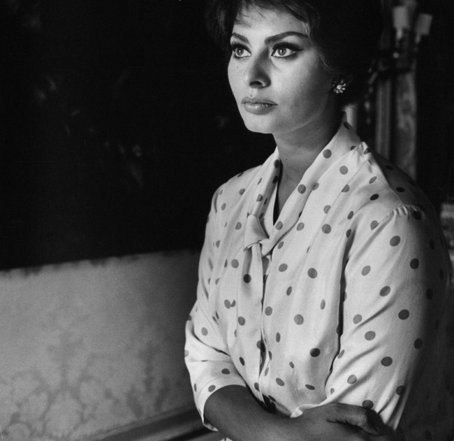 Sophia Loren - &quot;sống trọn vẹn từng khoảnh khắc&quot; ở tuổi 90 - Ảnh 8.