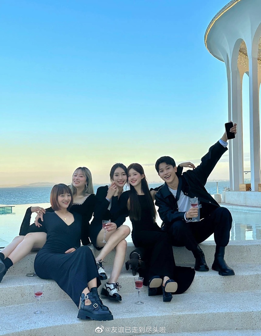 Nhan sắc ngọt ngào của Triệu Lộ Tư trong bộ ảnh tuổi 24 - Ảnh 8.