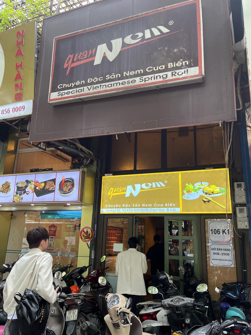 Quán nem ở Hà Nội được WINNER ghé ăn bất ngờ gây sốt bởi tấm biển kỷ niệm, ai xem xong cũng phải bật cười - Ảnh 2.