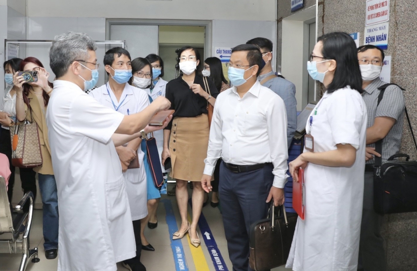 Đậu mùa khỉ được xếp vào bệnh truyền nhiễm nhóm B - Ảnh 2.