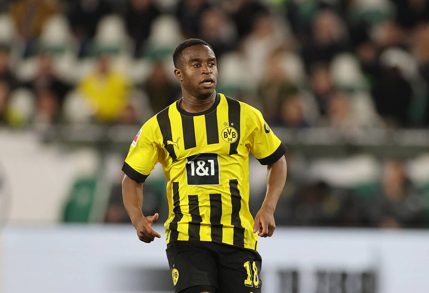 Tin MU 10/11: Ten Hag muốn MU đoạt danh hiệu. 'Quỷ đỏ'  muốn mua Osimhen. - Ảnh 5.