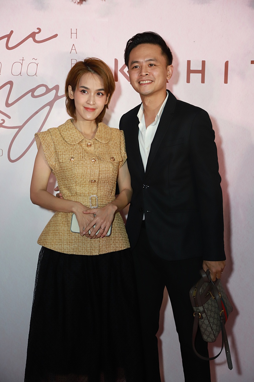 Vắng Trấn Thành, Hari Won bị Trúc Nhân 'hỏi khó' cảnh quay tình cảm với bạn diễn Hàn Quốc - Ảnh 19. Vắng Trấn Thành, Hari Won bị Trúc Nhân 'hỏi khó' cảnh quay tình cảm với bạn diễn Hàn Quốc - Ảnh 19.