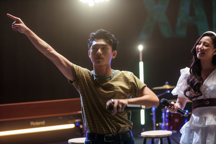 Hoàng Dũng, Amee và Grey D mang sức trẻ vào 'Em về tinh khôi' của diva Hà Trần - Ảnh 3.