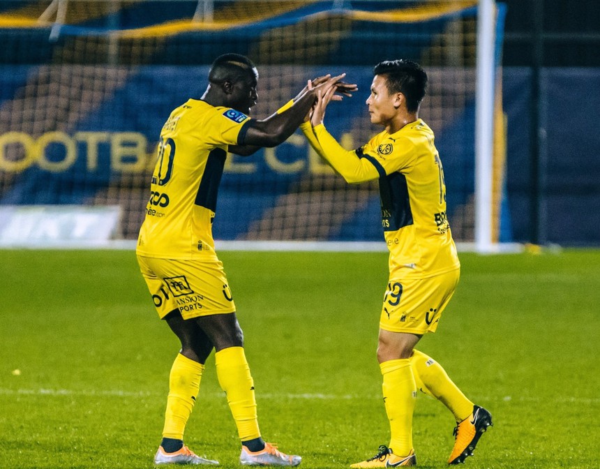 Bóng đá Việt Nam tối ngày 16/11: Hà Nội FC sẵn sàng đấu HAGL. Pau FC nhả Quang Hải - Ảnh 4. Bóng đá Việt Nam tối ngày 16/11: Hà Nội FC sẵn sàng đấu HAGL. Pau FC nhả Quang Hải - Ảnh 4.