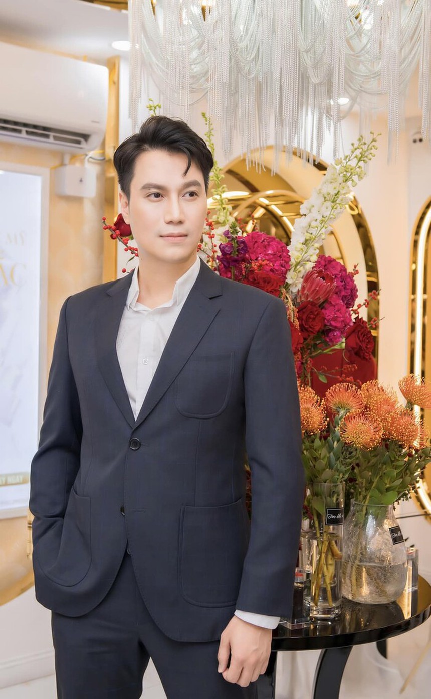 Việt Anh 'Hành trình công lý' kêu 'nhớ' ai đó, dân mạng ngỡ ngàng khi đọc câu cuối - Ảnh 2.