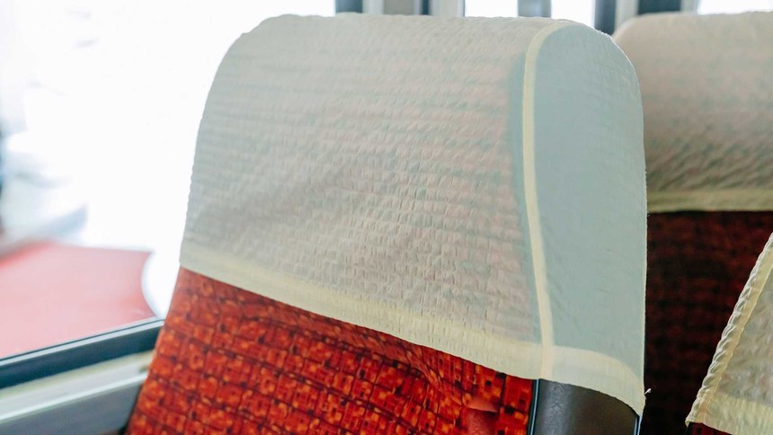 Sát giờ khởi tranh World Cup, Mercedes-Benz hé lộ chiếc xe từng đưa đón đội vô địch cách đây 48 năm - Ảnh 6.