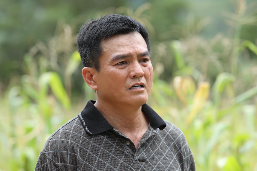 Đạo diễn phim 'Mẹ Rơm' nói về loạt tranh cãi, hé lộ lý do làm việc cùng Thái Hòa - Huỳnh Hồng Loan - Ảnh 3.