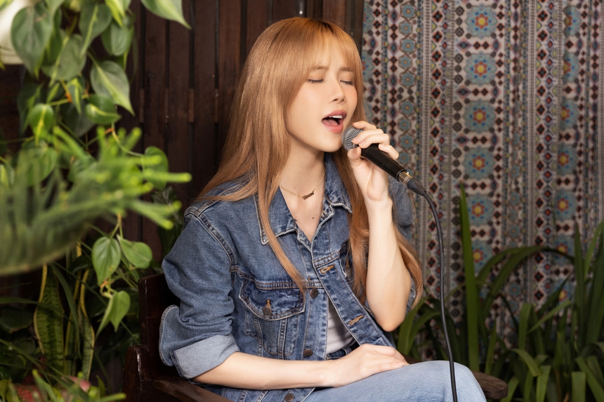 Hai 'nàng thơ' gắn với cái tên Sơn Tùng: Hải Tú vẻ ngoài gây chú ý, Thiều Bảo Trâm thì sao? - Ảnh 9.