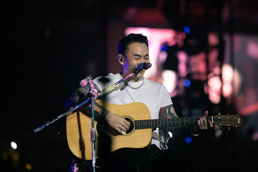 Binz - Châu Bùi từng có chung một thái độ trên show thực tế khi bị trêu về đối phương - Ảnh 1.