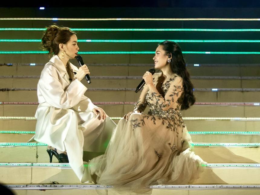 Khung cảnh Đà Lạt mộng mơ tại đêm Liveshow 'Love Songs' - Ảnh 5. Khung cảnh Đà Lạt mộng mơ tại đêm Liveshow 'Love Songs' - Ảnh 5.