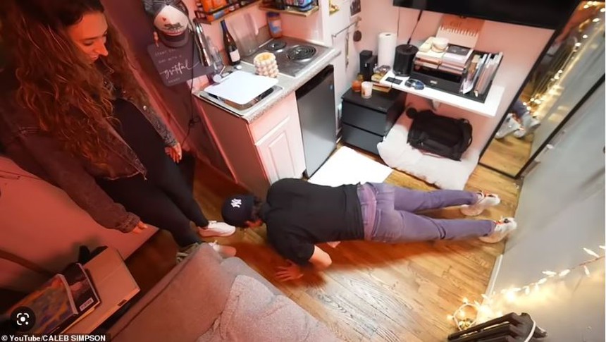 Giá BĐS New York đắt đỏ, người trẻ chấp nhận chi 650 USD/tháng thuê 'nhà hộp diêm' 7m2 để sống cho tiết kiệm  - Ảnh 3.