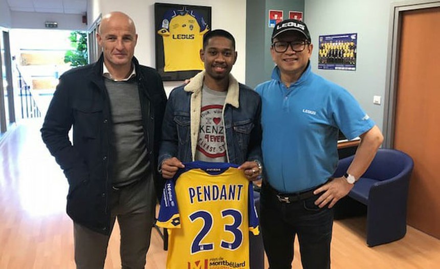 Cầu thủ Việt kiều được săn đón tại V League 2023 - Ảnh 1. Cầu thủ Việt kiều được săn đón tại V League 2023 - Ảnh 1.