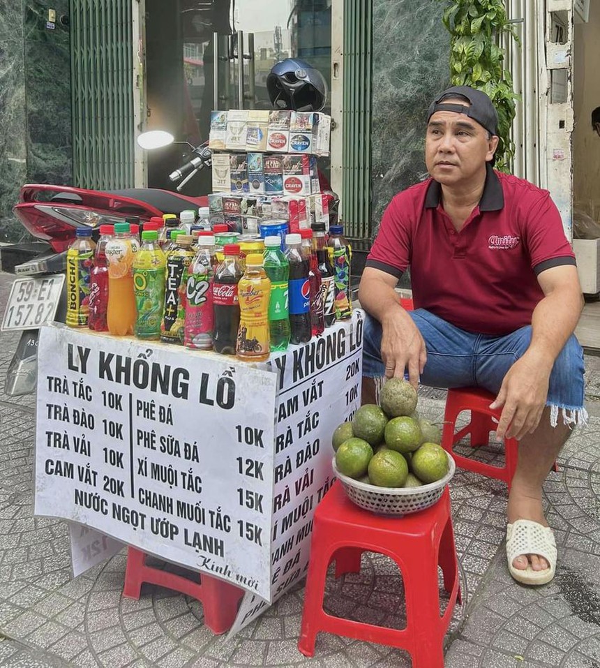 Nghệ sĩ Quyền Linh lại "kêu cứu" vì không bán hàng trên mạng - Ảnh 2. Nghệ sĩ Quyền Linh lại "kêu cứu" vì không bán hàng trên mạng - Ảnh 2.