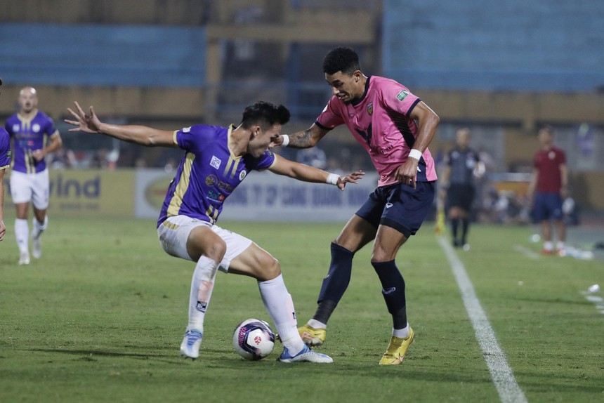 Hồng Lĩnh Hà Tĩnh sáng cửa trụ hạng - Ảnh 1.