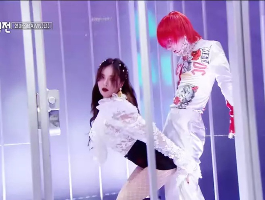 Nhìn từ concert Kosmik, sân khấu âm nhạc thế giới cũng chứng kiến nhiều màn trình diễn gây phản cảm - Ảnh 5.