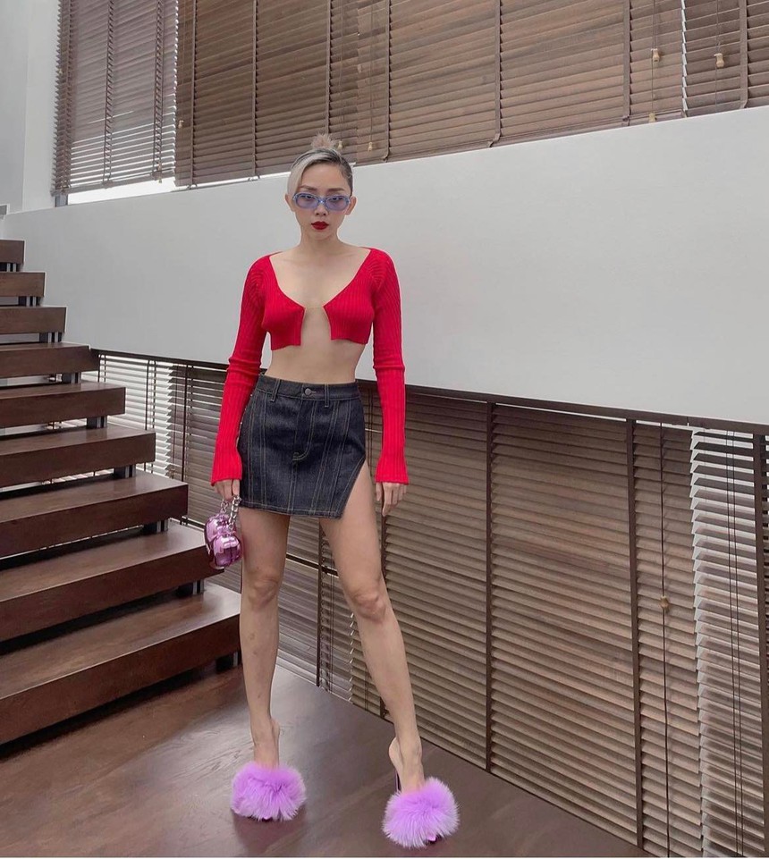 2 sao Việt hở bạo hậu kết hôn: Phương Trinh Jolie diện gợi cảm cạnh mẹ chồng, Tóc Tiên tiết lộ phản ứng của Hoàng Touliver  - Ảnh 9.