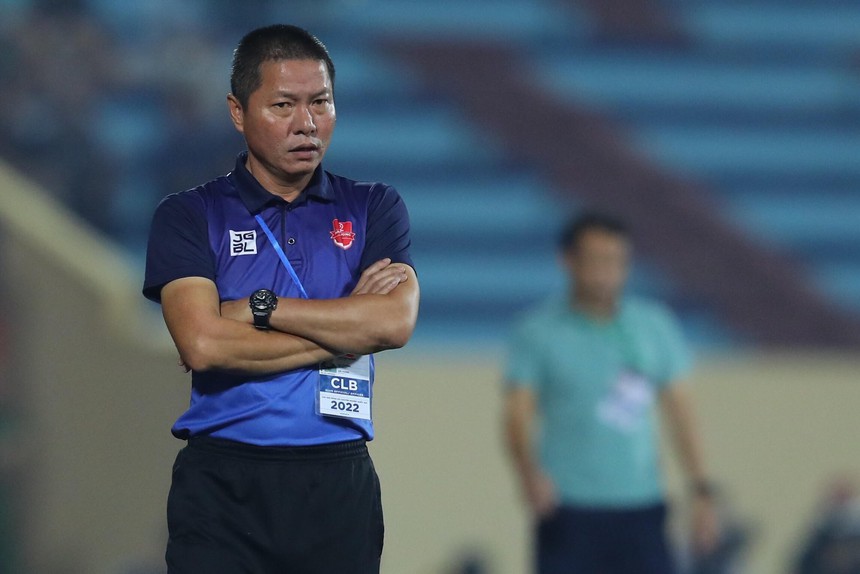 Bóng lăn trên bàn phím: CĐV mong HLV Chu Đình Nghiêm ở lại Hải Phòng - Ảnh 1.