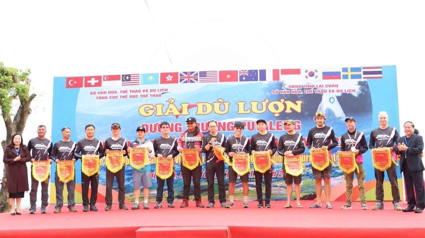 100 phi công tham dự Giải Dù lượn đường trường Putaleng Việt Nam mở rộng - Ảnh 2.