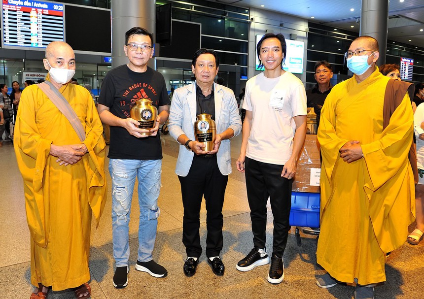 Nhạc sĩ Lam Phương đã về với đất mẹ  - Ảnh 3.