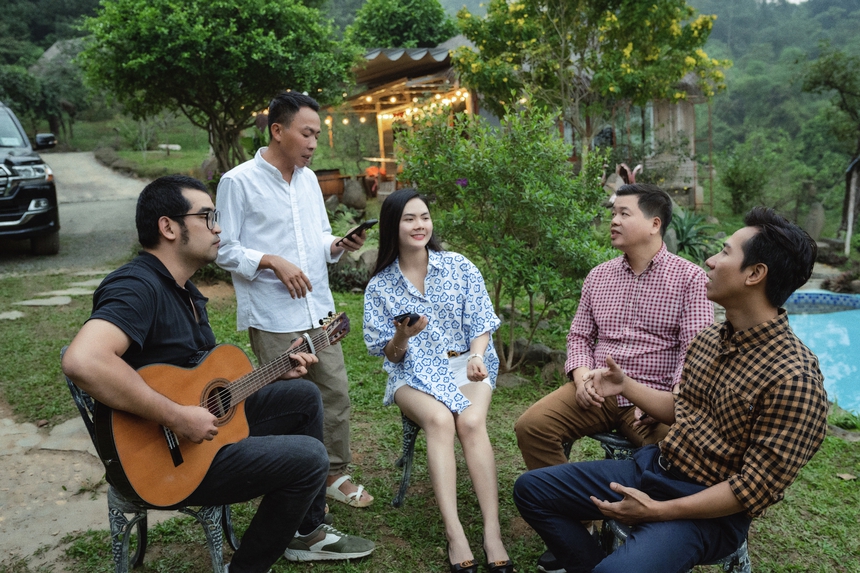 Lương Nguyệt Anh cùng tập luyện ở nhà vườn của NSƯT Việt Hoàn - Ảnh 5. Lương Nguyệt Anh cùng tập luyện ở nhà vườn của NSƯT Việt Hoàn - Ảnh 5.