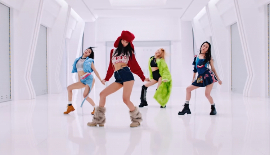 Jennie tiết lộ Blackpink không ngủ 4 ngày để quay MV - Ảnh 3. Jennie tiết lộ Blackpink không ngủ 4 ngày để quay MV - Ảnh 3.