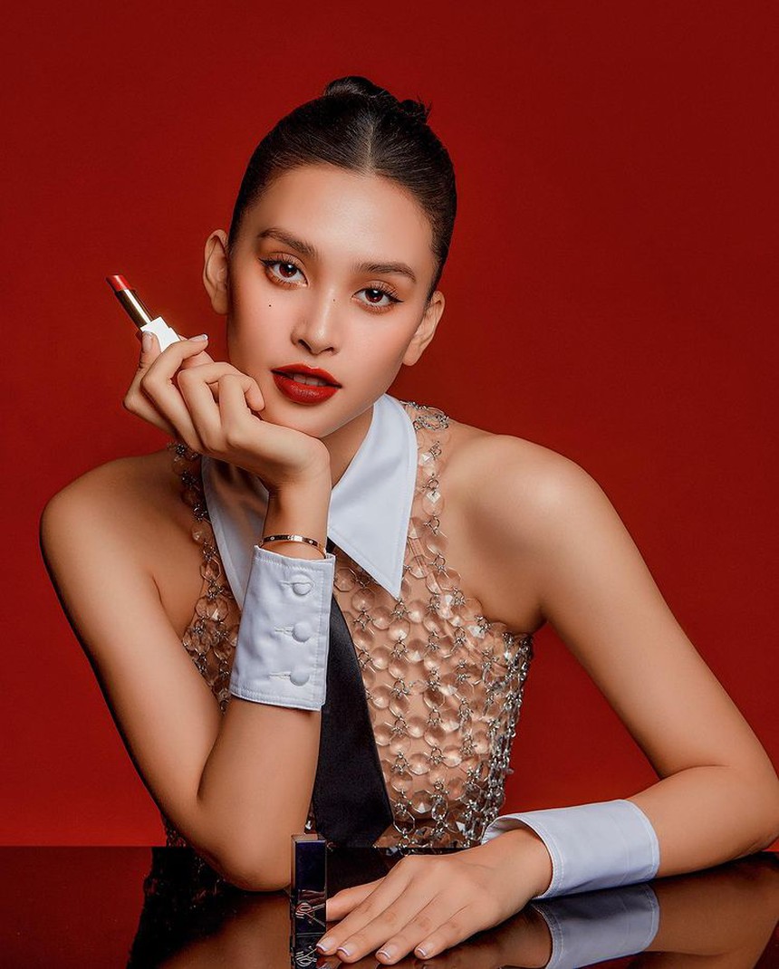 Pha đụng hàng 'nguy hiểm': Tiểu Vy, Thuỳ Tiên và Minh Hằng cùng mặc chung tấm áo gây hiểu lầm - Ảnh 3.