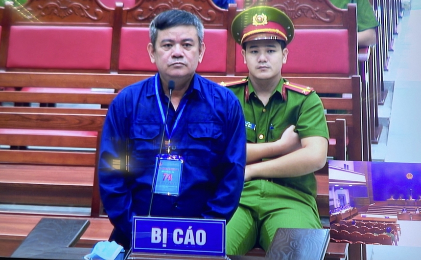 Vụ buôn lậu xăng dầu ở Đồng Nai: Cựu Đội trưởng chống buôn lậu bị đề nghị mức án 15-16 năm tù vì tội nhận hối lộ - Ảnh 2.