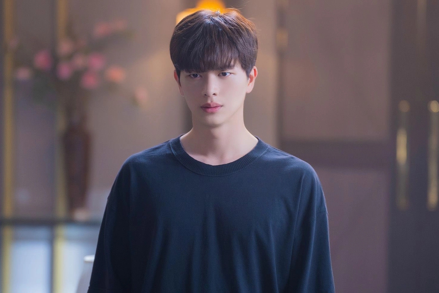 Nam diễn viên 'Chiếc thìa vàng' Yook Sung Jae giàu cỡ nào? - Ảnh 3.