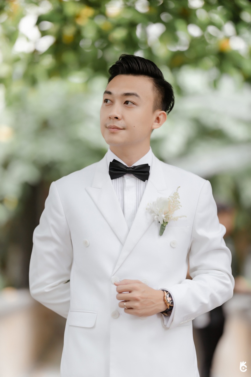 Ngân Anh và chồng biên tập viên khoe visual xịn xò cùng loạt khoảnh khắc hạnh phúc trong đám cưới  - Ảnh 4.