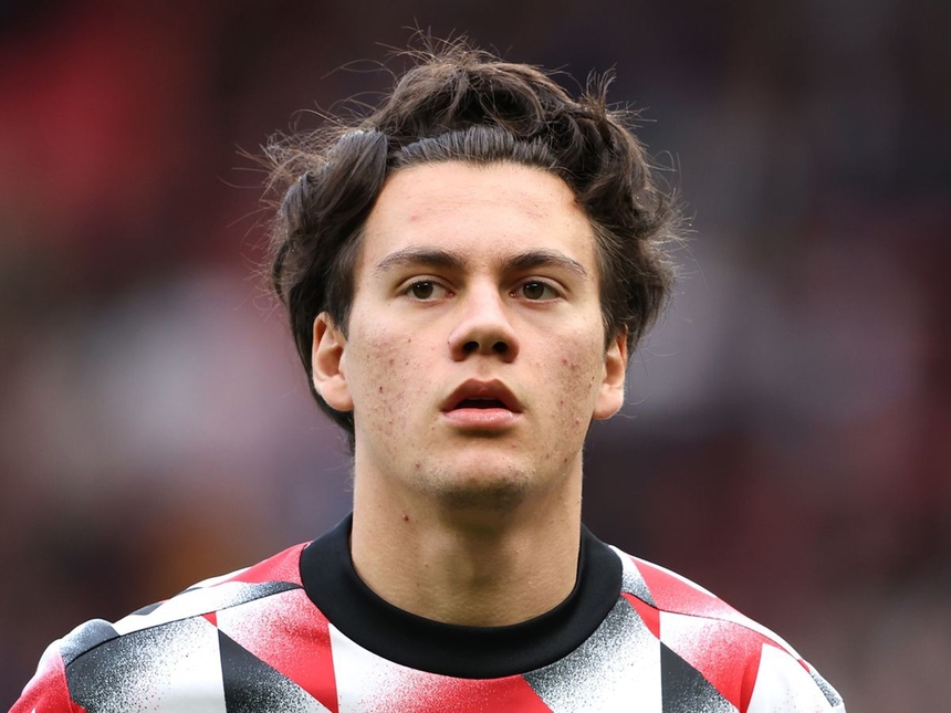 Tin nóng bóng đá tối 17/1: MU lọc đội hình - Ảnh 2.