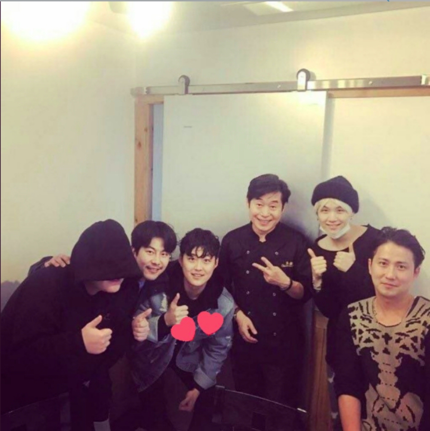 Phụ huynh BTS dạy con cực kỳ nghiêm khắc? - Ảnh 3. Phụ huynh BTS dạy con cực kỳ nghiêm khắc? - Ảnh 3.