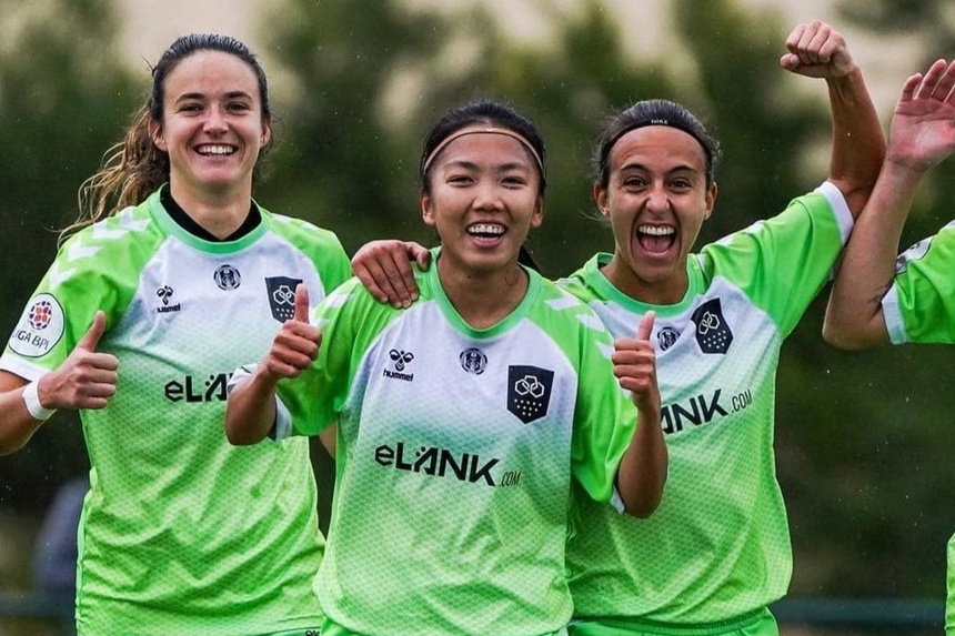 Huỳnh Như tiếp tục ghi bàn ở Châu Âu; Chân dung quán quân The Masked Singer 2022 - Ảnh 2.