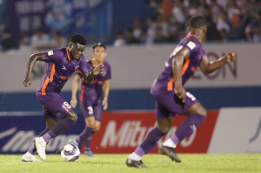 Rimario thay Tiến Linh, Bình Dương vẫn thua đội của "Messi Thái" - Ảnh 3.