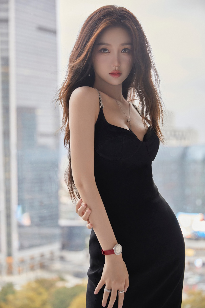 (TIN CHỦ NHẬT) Bảng xếp hạng sao nữ có lượng fan cao nhất của C-biz - Ảnh 8. (TIN CHỦ NHẬT) Bảng xếp hạng sao nữ có lượng fan cao nhất của C-biz - Ảnh 8.