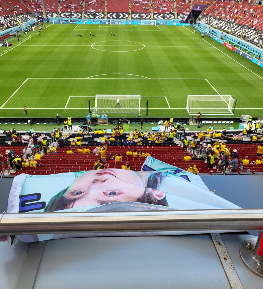 Jungkook (BTS) cháy hết mình biểu diễn khai mạc World Cup 2022, dấu ấn lịch sử của Kpop đây rồi! - Ảnh 2.