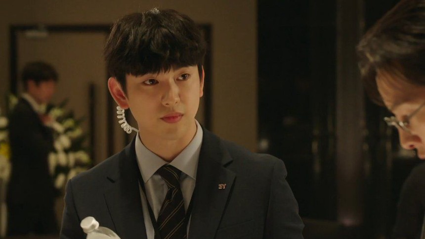 Jin Young GOT7 bất ngờ xuất hiện trong 'Reborn Rich' - Ảnh 1. Jin Young GOT7 bất ngờ xuất hiện trong 'Reborn Rich' - Ảnh 1.