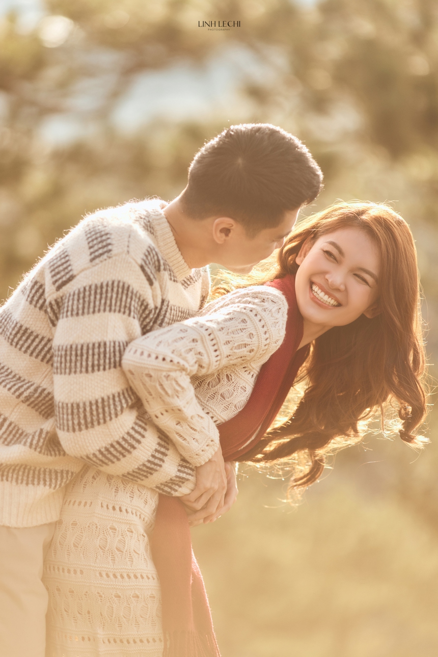 Bộ ảnh 'tình bể bình' của Á hậu Thuỳ Dung và vị hôn phu trước hôn lễ tháng 12: Gấp đôi visual là đây!  - Ảnh 7.