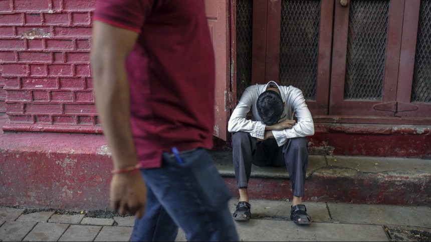 Thế hệ 35 tuổi đã bị coi là già ở Trung Quốc: Nỗi lo bị đào thải vì không đủ sức cạnh tranh - Ảnh 3.