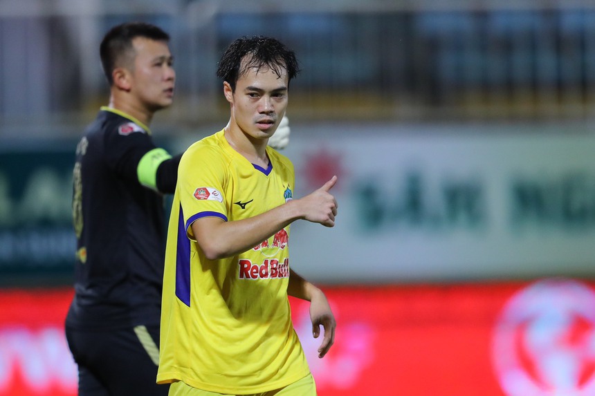 HAGL chọn đội hình xuất sắc mọi thời đại, Công Phượng và Lee Nguyễn cùng được nhắc tên - Ảnh 3. HAGL chọn đội hình xuất sắc mọi thời đại, Công Phượng và Lee Nguyễn cùng được nhắc tên - Ảnh 3.