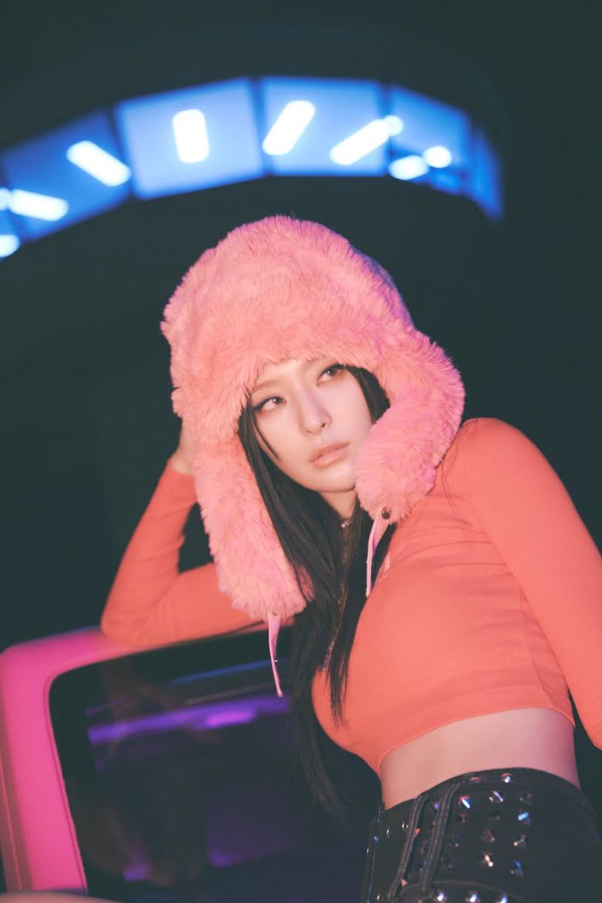 Phụ kiện hot nhất K-pop năm 2022 được cả BTS, Blackpink... mê mẩn - Ảnh 13.