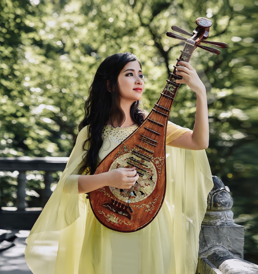 'Đêm Việt Nam 8' – Giáng Sinh ngọt ngào với những giọng ca bất hủ - Ảnh 5. 'Đêm Việt Nam 8' – Giáng Sinh ngọt ngào với những giọng ca bất hủ - Ảnh 5.