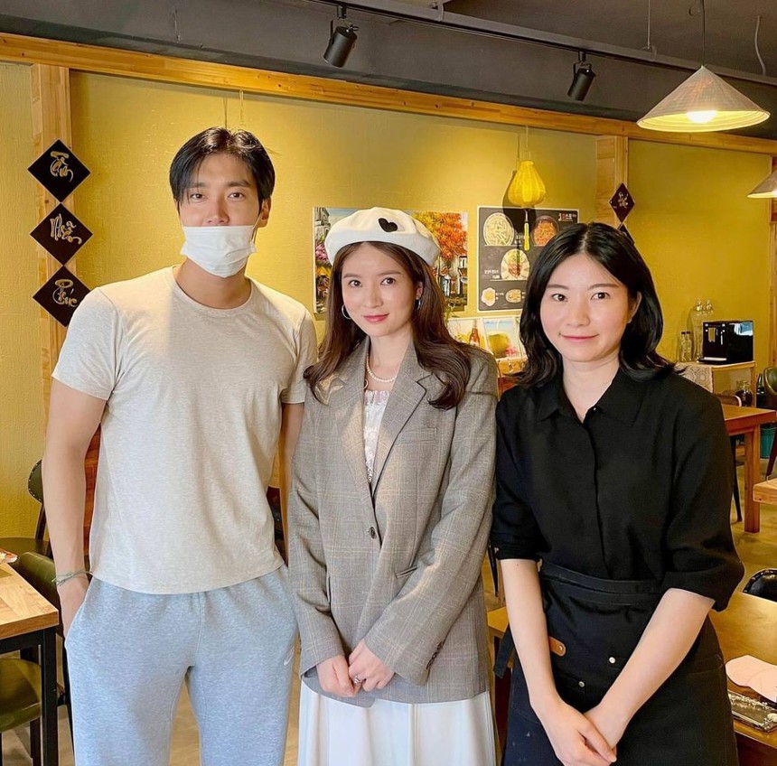 Quán ăn Việt ở Hàn Quốc được nhiều sao nổi tiếng yêu thích, tài tử Choi Siwon còn ghé đến tận 3 lần  - Ảnh 2.