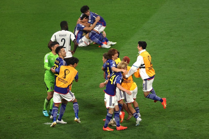 Nhật Bản vỡ òa cảm xúc khi giúp châu Á tiếp tục tạo địa chấn ở World Cup 2022 - Ảnh 2.
