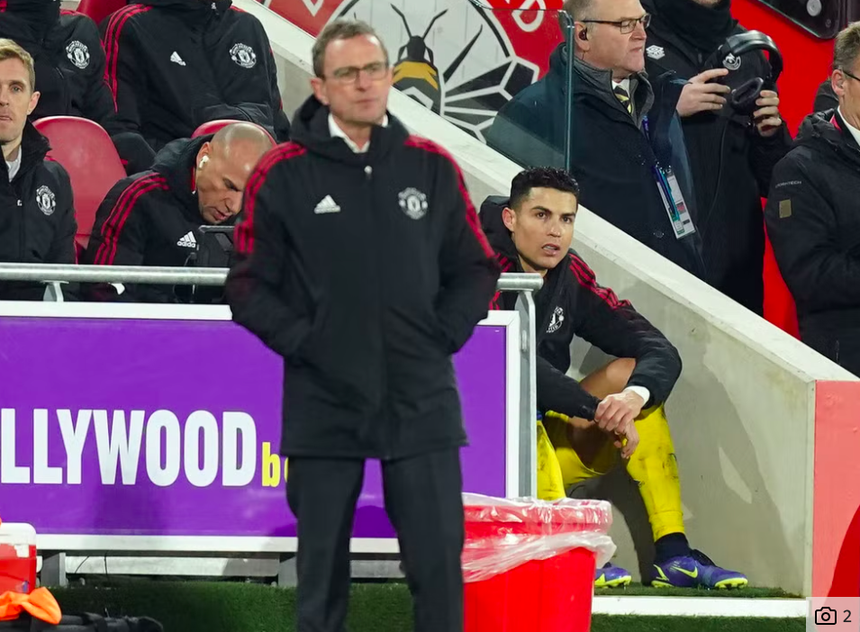 Những lần Ronaldo làm loạn từ ngày trở lại MU - Ảnh 2. Những lần Ronaldo làm loạn từ ngày trở lại MU - Ảnh 2.