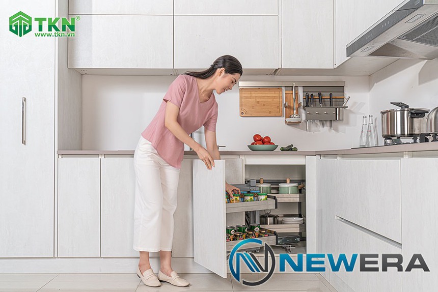 4 cách sắp xếp đồ dùng trong kệ gia vị giúp căn bếp ngăn nắp hơn - Ảnh 3. 4 cách sắp xếp đồ dùng trong kệ gia vị giúp căn bếp ngăn nắp hơn - Ảnh 3.