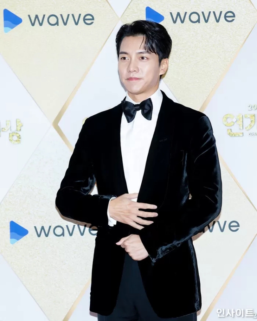 Thêm bằng chứng về hành vi thô lỗ của CEO quỵt tiền Lee Seung Gi - Ảnh 5. Thêm bằng chứng về hành vi thô lỗ của CEO quỵt tiền Lee Seung Gi - Ảnh 5.