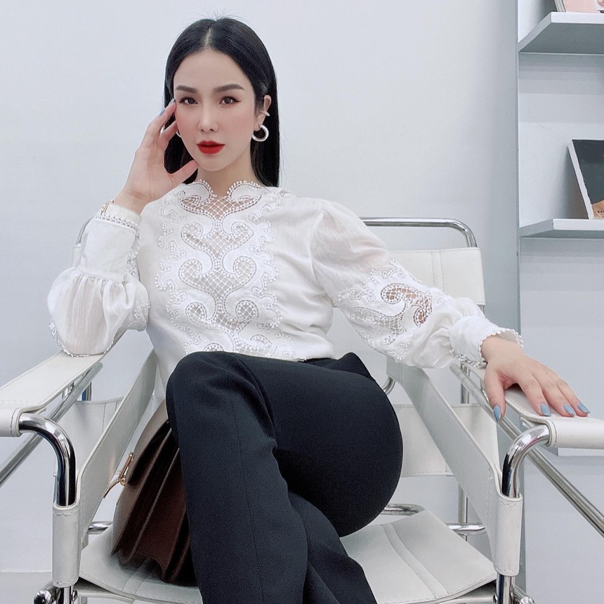 Diệp Lâm Anh thông báo sau vụ chồng cũ chặn xe: Sẽ ra tòa vào đầu tháng 12 - Ảnh 2. Diệp Lâm Anh thông báo sau vụ chồng cũ chặn xe: Sẽ ra tòa vào đầu tháng 12 - Ảnh 2.